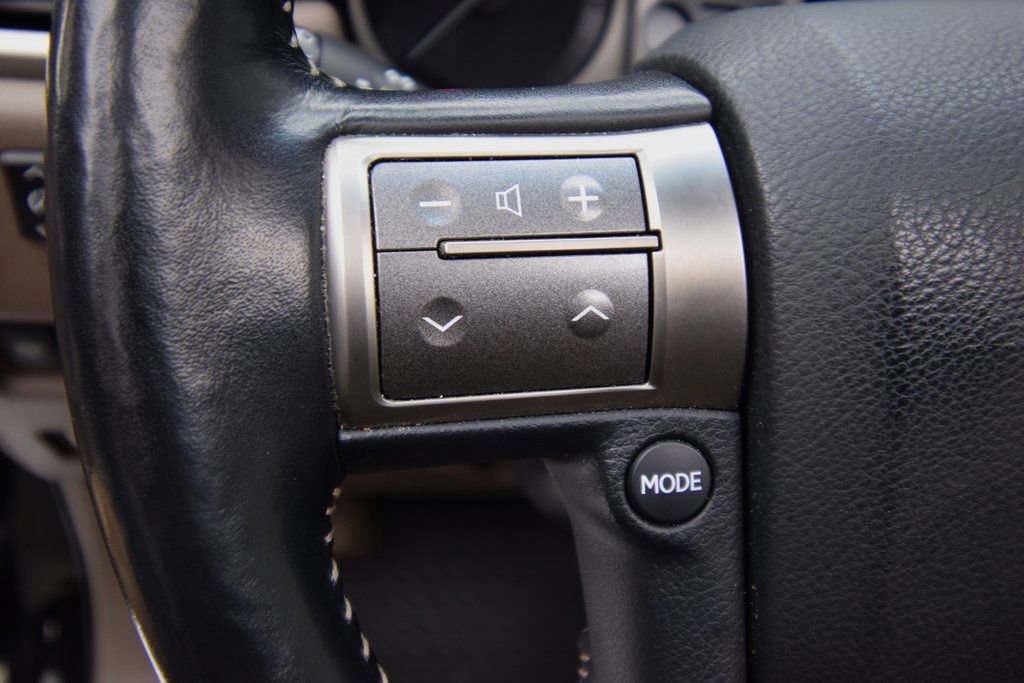 Used 2014 Lexus GX 460 Luxury image 33