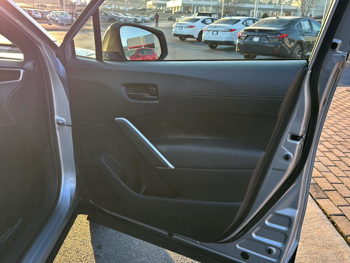 Certified 2023 Toyota Corolla Cross XSE image 12