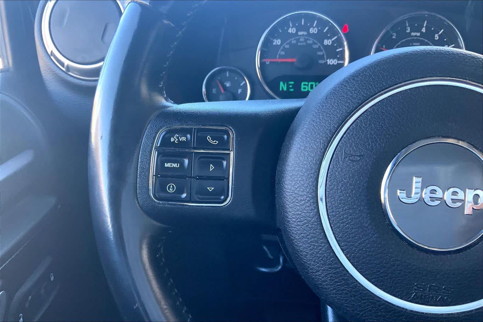 Used 2012 Jeep Wrangler Unlimited Sahara w/ Connectivity Group AWD/4WD image 23