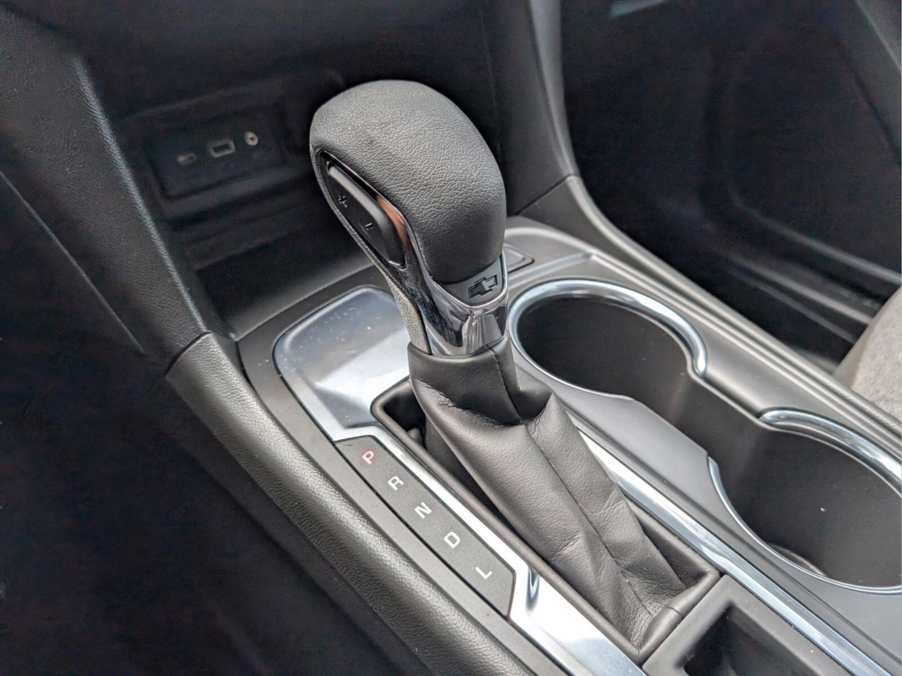 Used 2023 Chevrolet Equinox LT FWD image 19