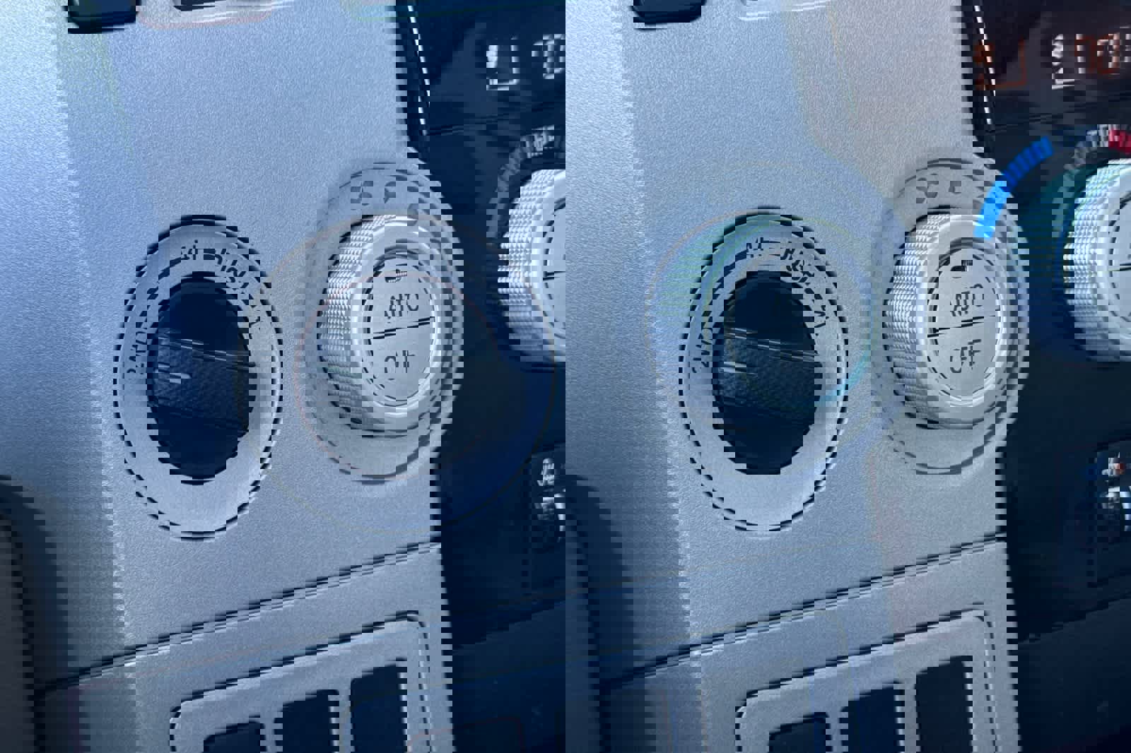 Used 2007 Toyota Tundra Limited image 30