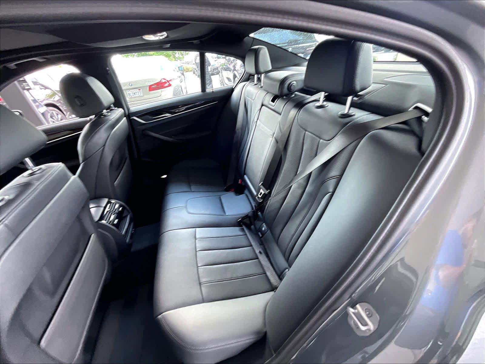 Used 2023 BMW 530e w/ Convenience Package RWD image 27