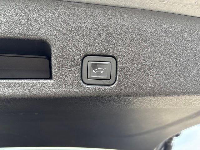 Used 2026 Chevrolet Traverse High Country w/ LPO, Floor Liner Package image 28