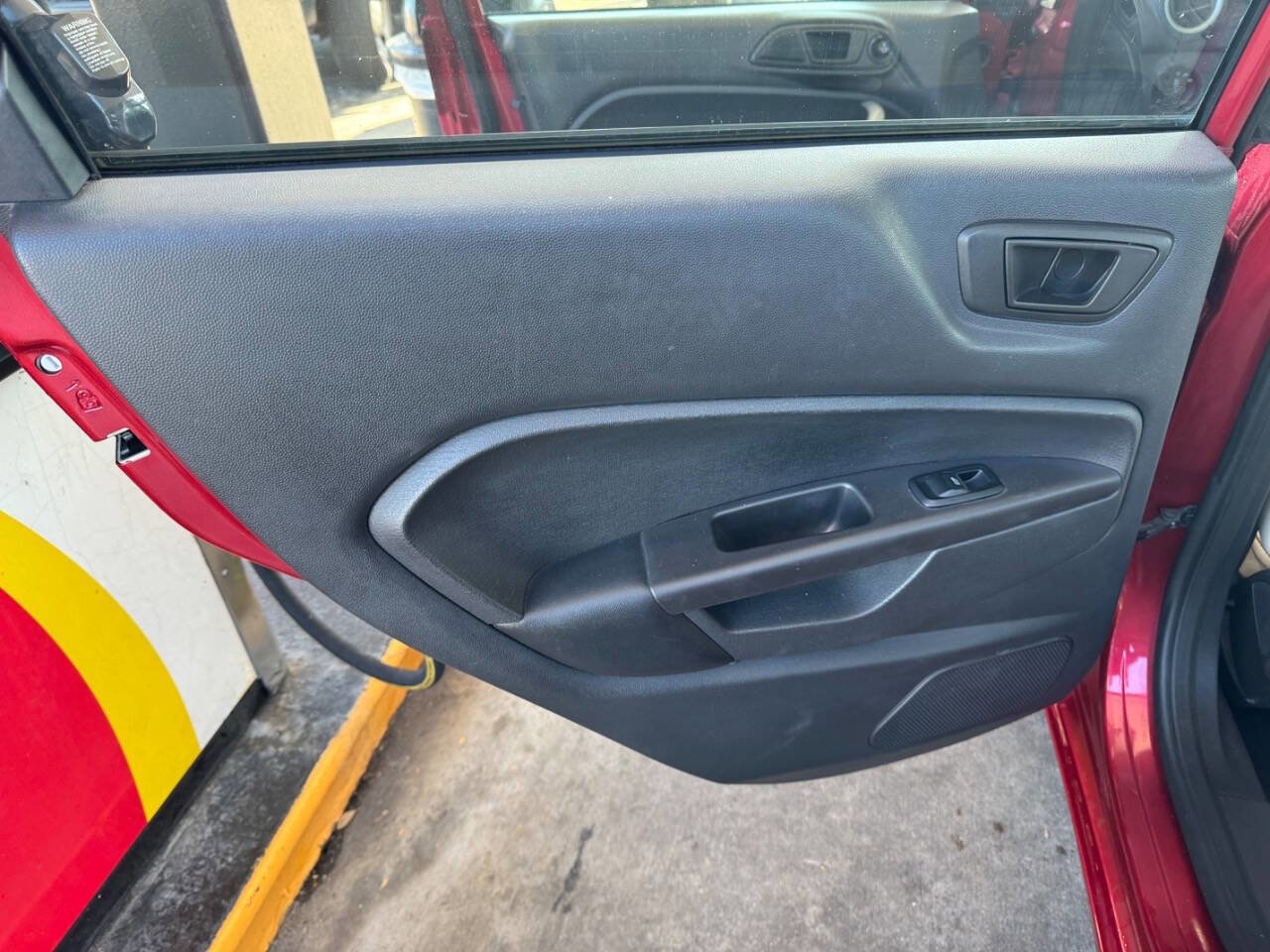 Used 2012 Ford Fiesta SEL image 20