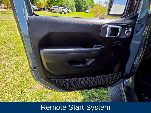 Used 2024 Jeep Wrangler Unlimited Sport AWD/4WD image 27