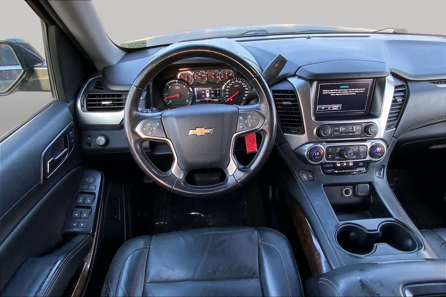Used 2017 Chevrolet Suburban LT RWD image 6