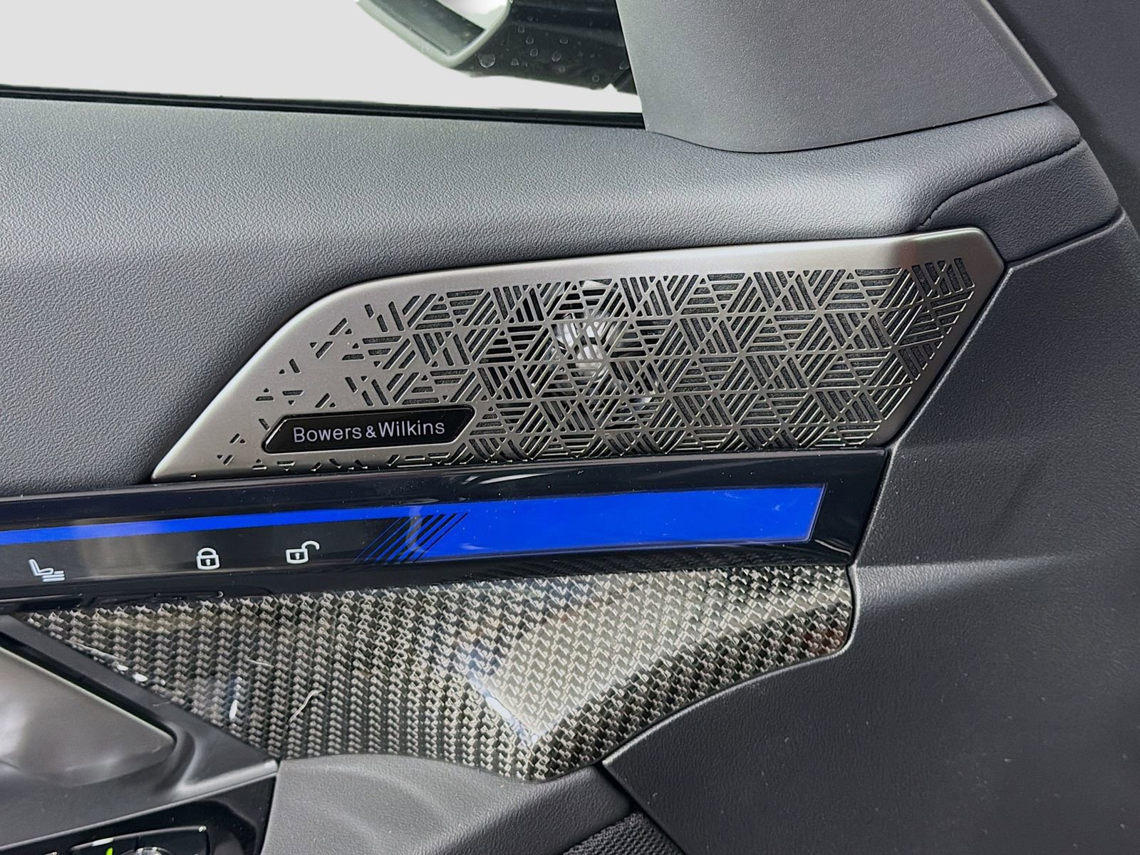 New 2026 BMW M5 w/ Carbon Package AWD/4WD image 21