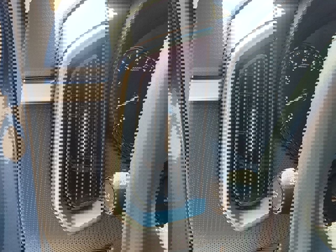 Used 2025 MAZDA CX-50 AWD 2.5 S w/ Premium Package image 33