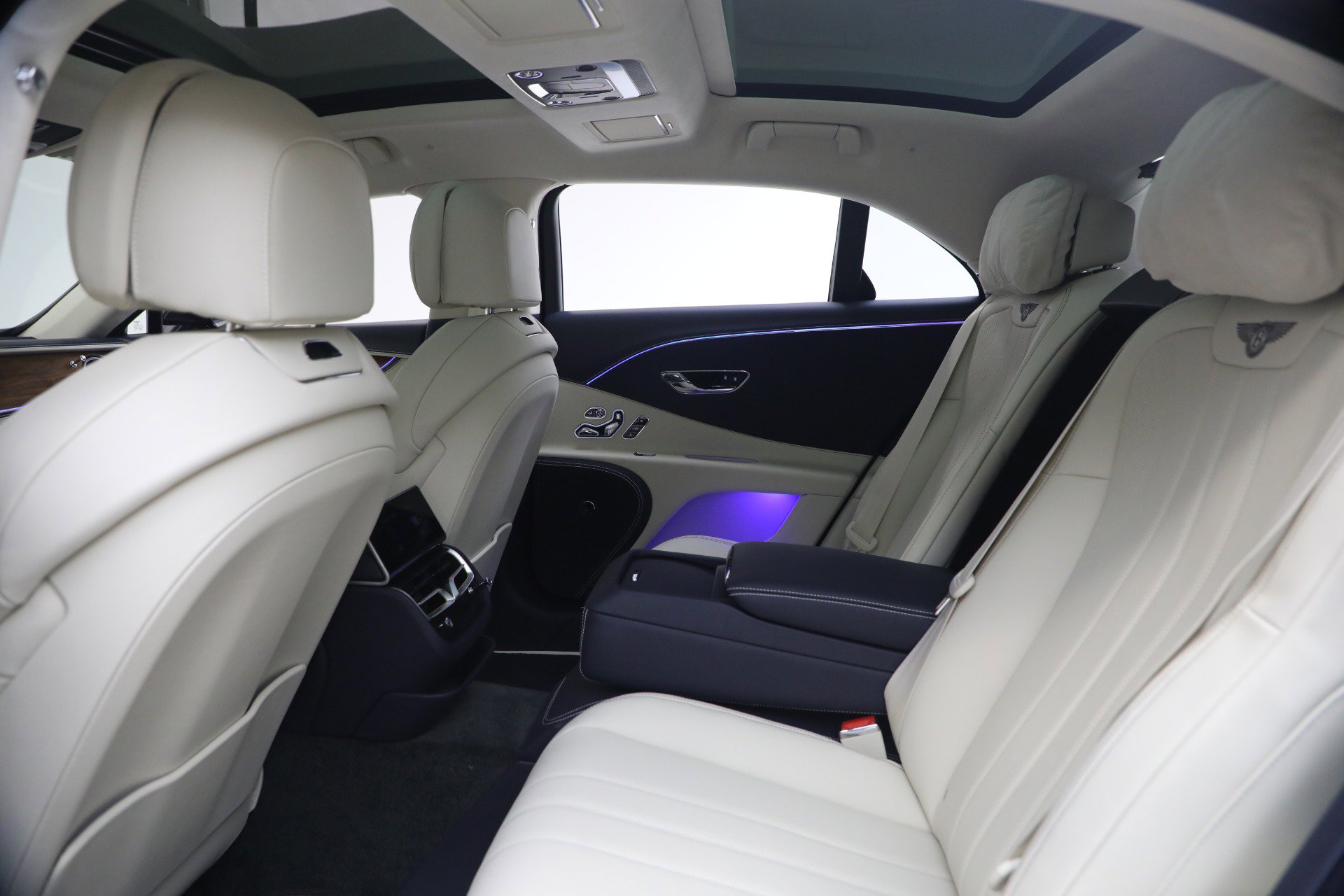 New 2026 Bentley Flying Spur Plug-In Hybrid AWD/4WD image 19