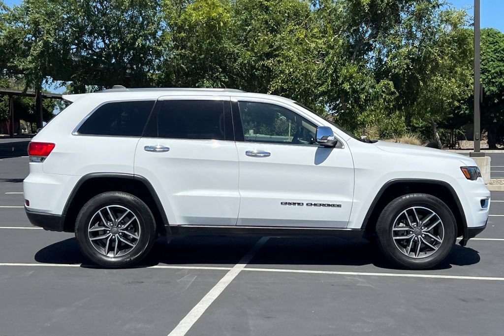 Used 2019 Jeep Grand Cherokee Limited w/ Luxury Group II AWD/4WD image 10