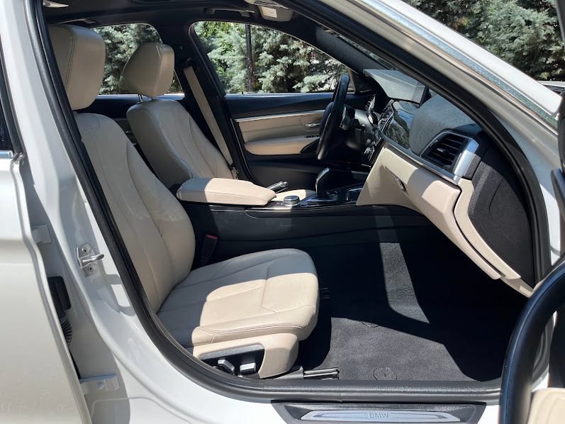 Used 2018 BMW 340i xDrive Sedan w/ Premium Package AWD/4WD image 39