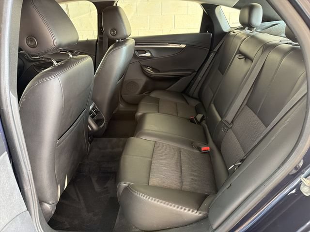 Used 2016 Chevrolet Impala LT FWD image 22