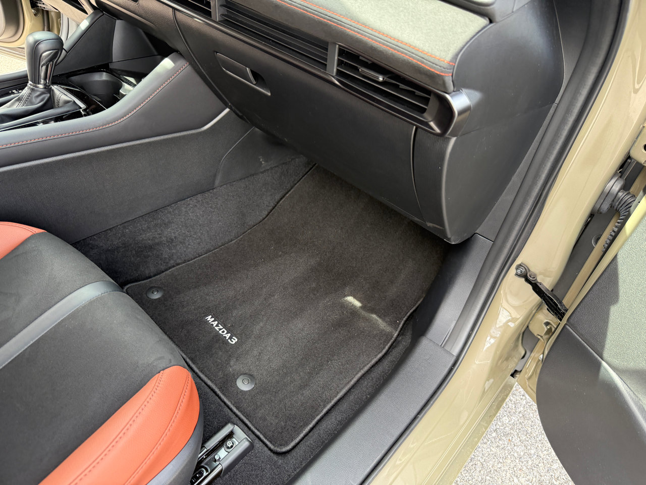 Used 2024 MAZDA MAZDA3 s image 22