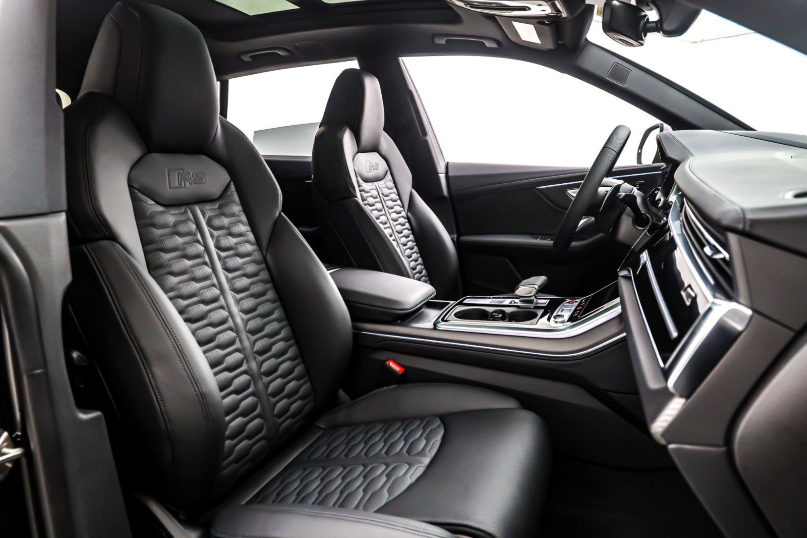 New 2026 Audi RS Q8 performance image 7