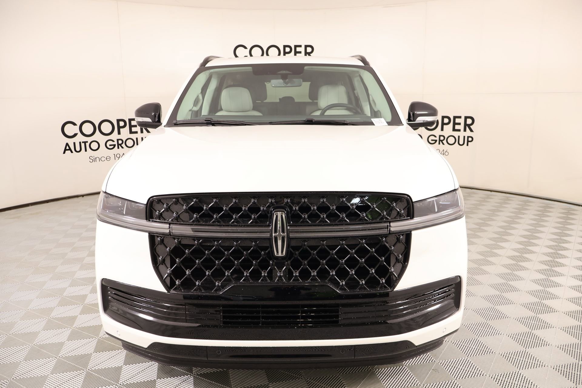 New 2026 Lincoln Navigator L Reserve AWD/4WD image 9