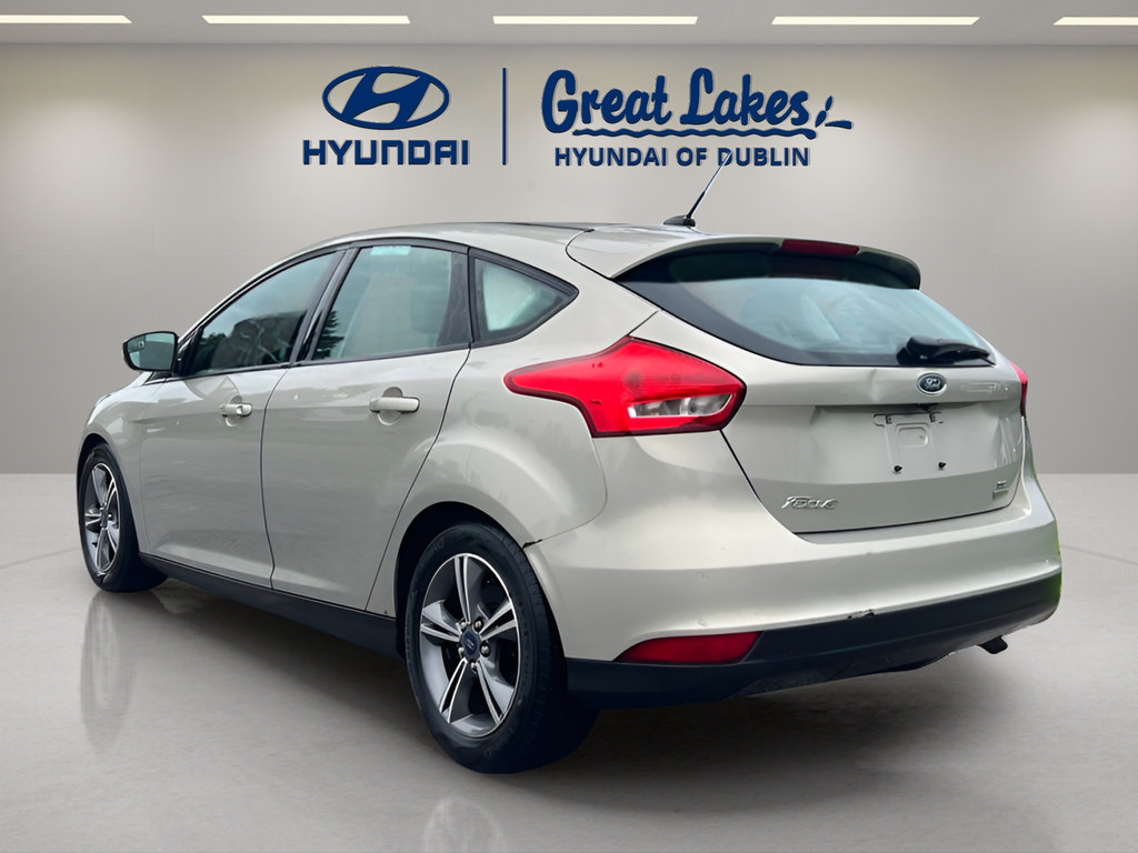 Used 2016 Ford Focus SE FWD image 3