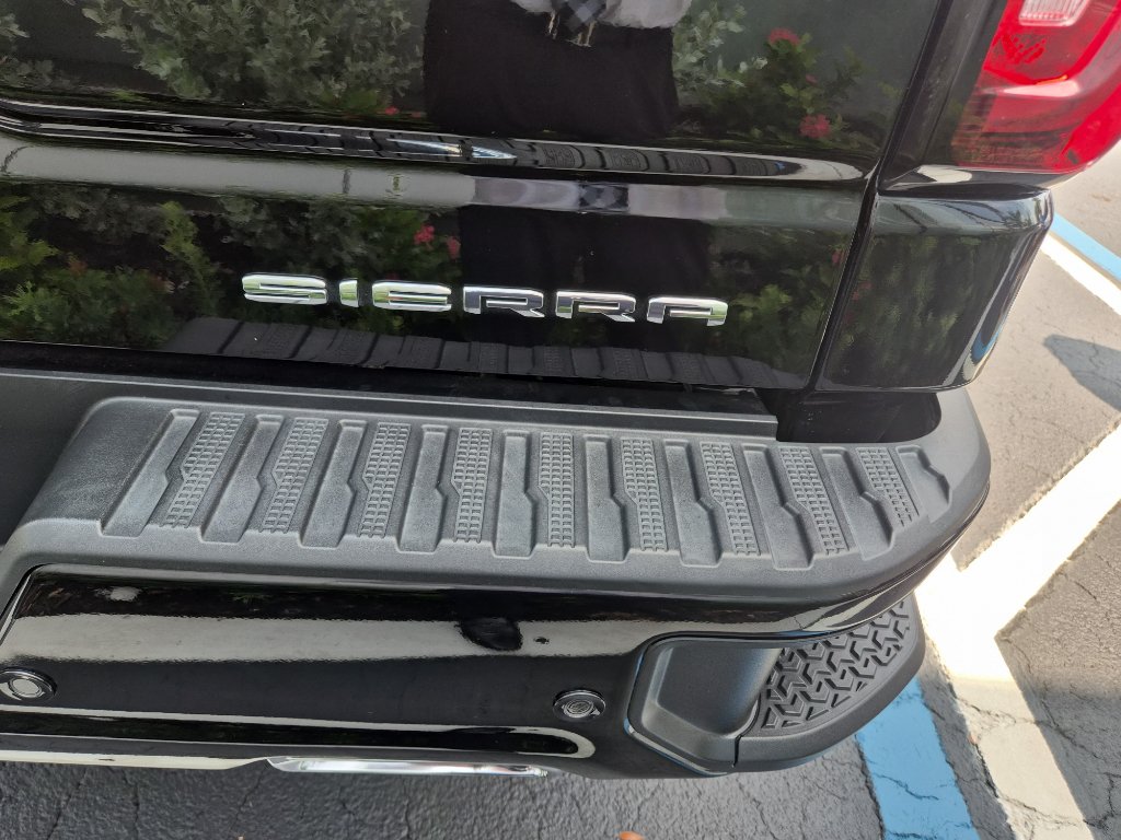 Used 2021 GMC Sierra 1500 Denali AWD/4WD image 8