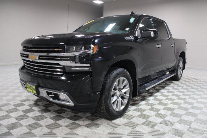 Used 2019 Chevrolet Silverado 1500 High Country w/ Technology Package AWD/4WD image 8