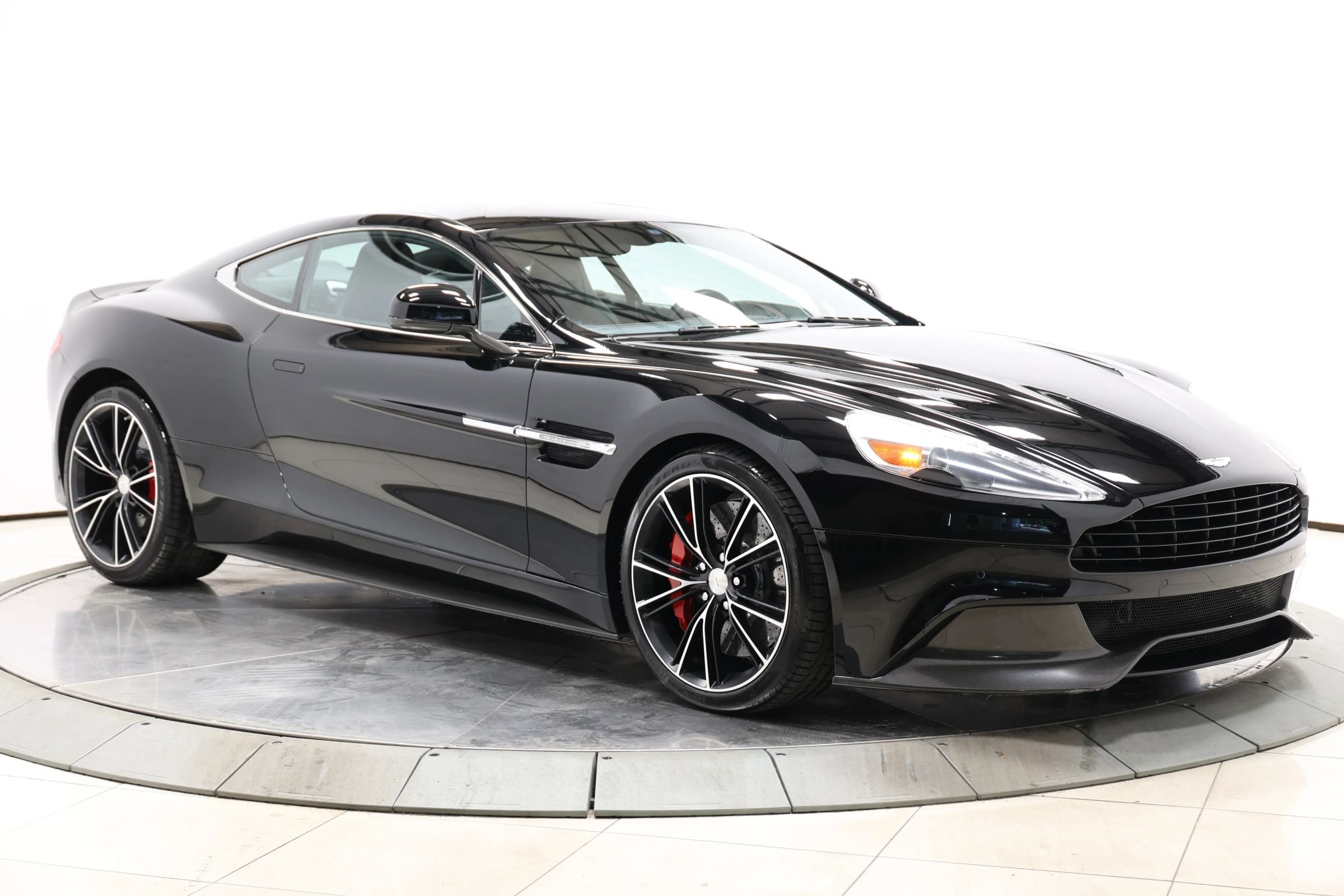 Used 2014 Aston Martin Vanquish Coupe RWD image 89