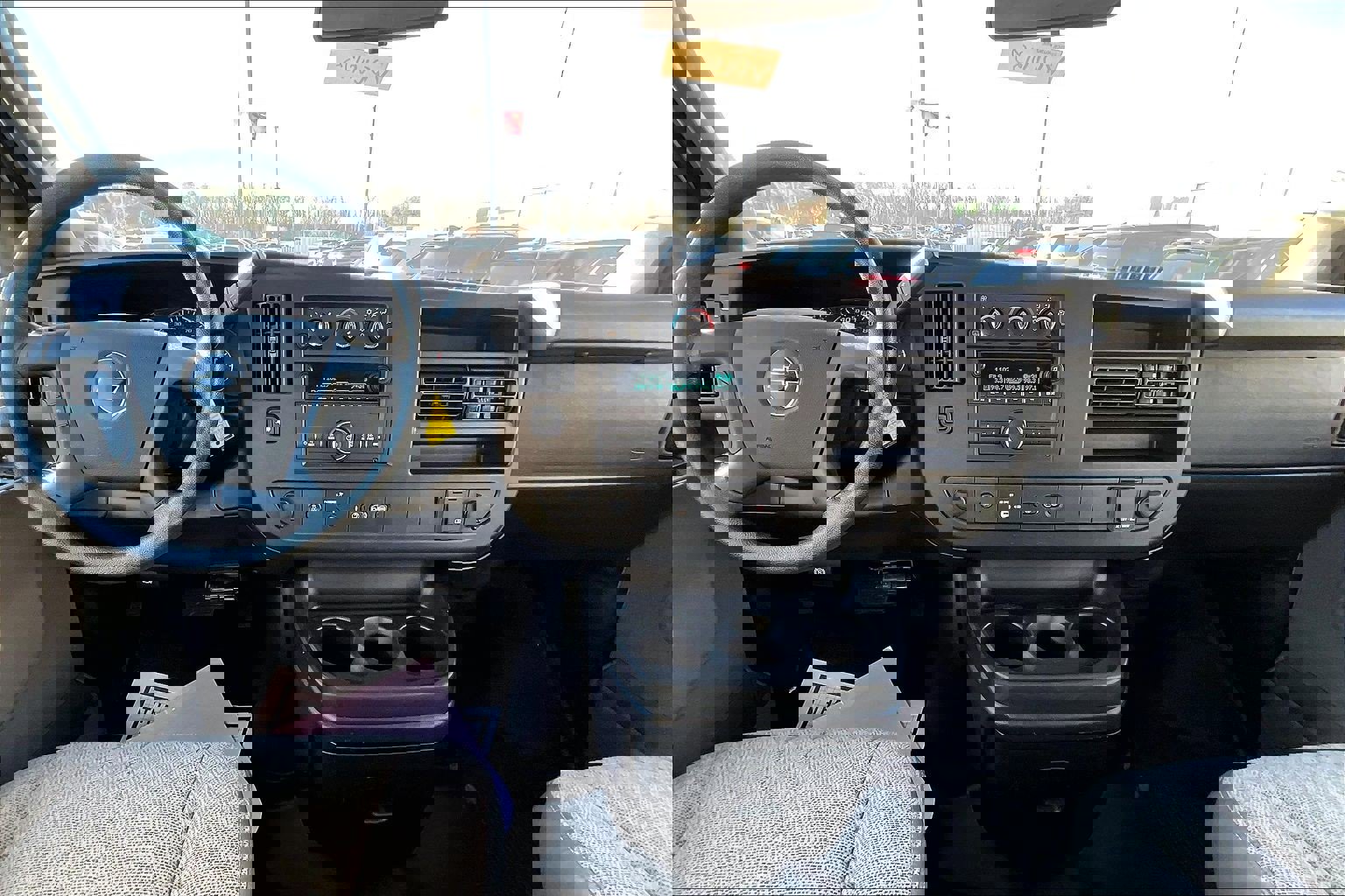 Used 2018 Chevrolet Express 2500 LT w/ LT Preferred Equipment Group image 15