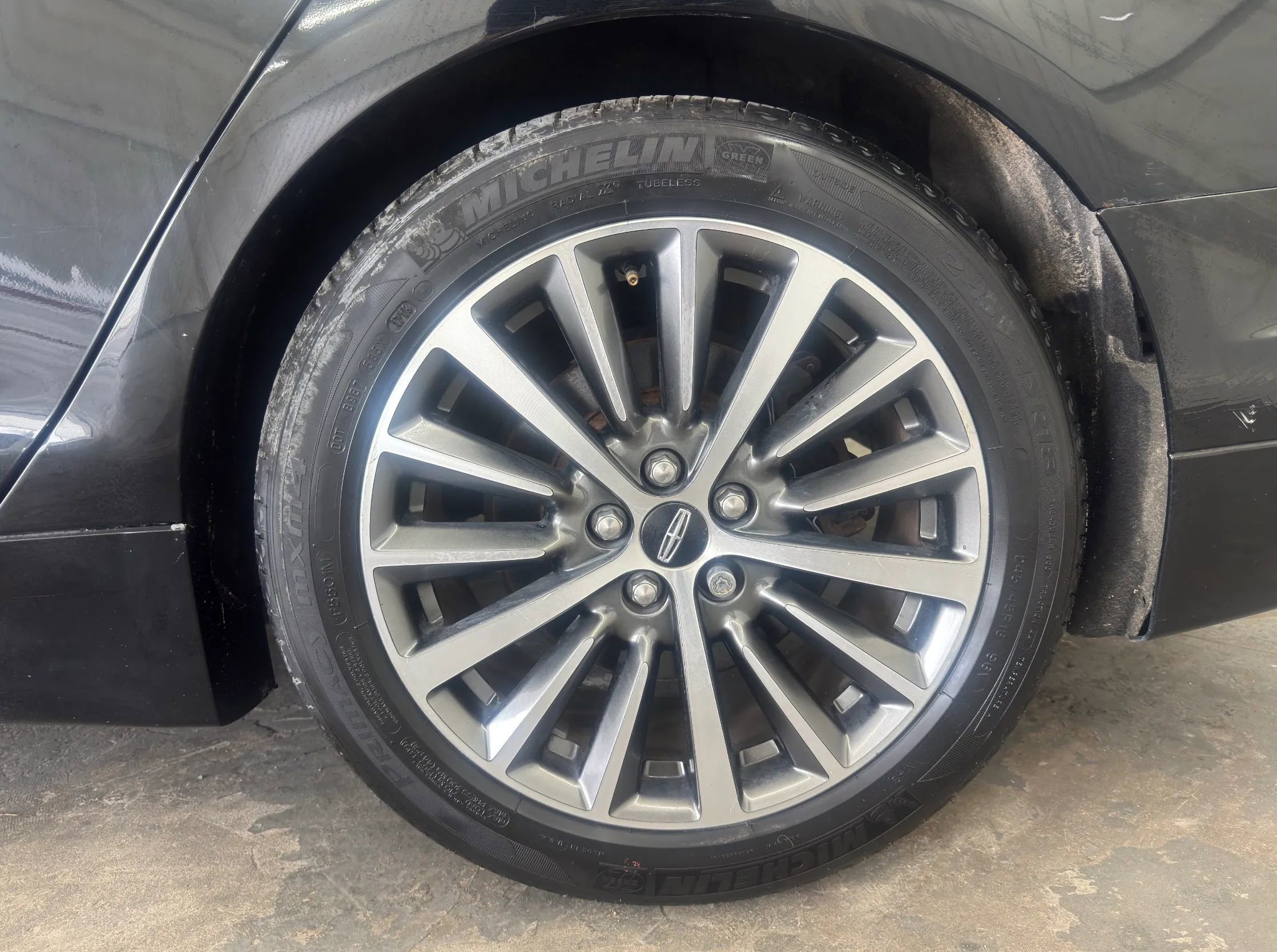Used 2017 Lincoln MKZ Premiere FWD image 14