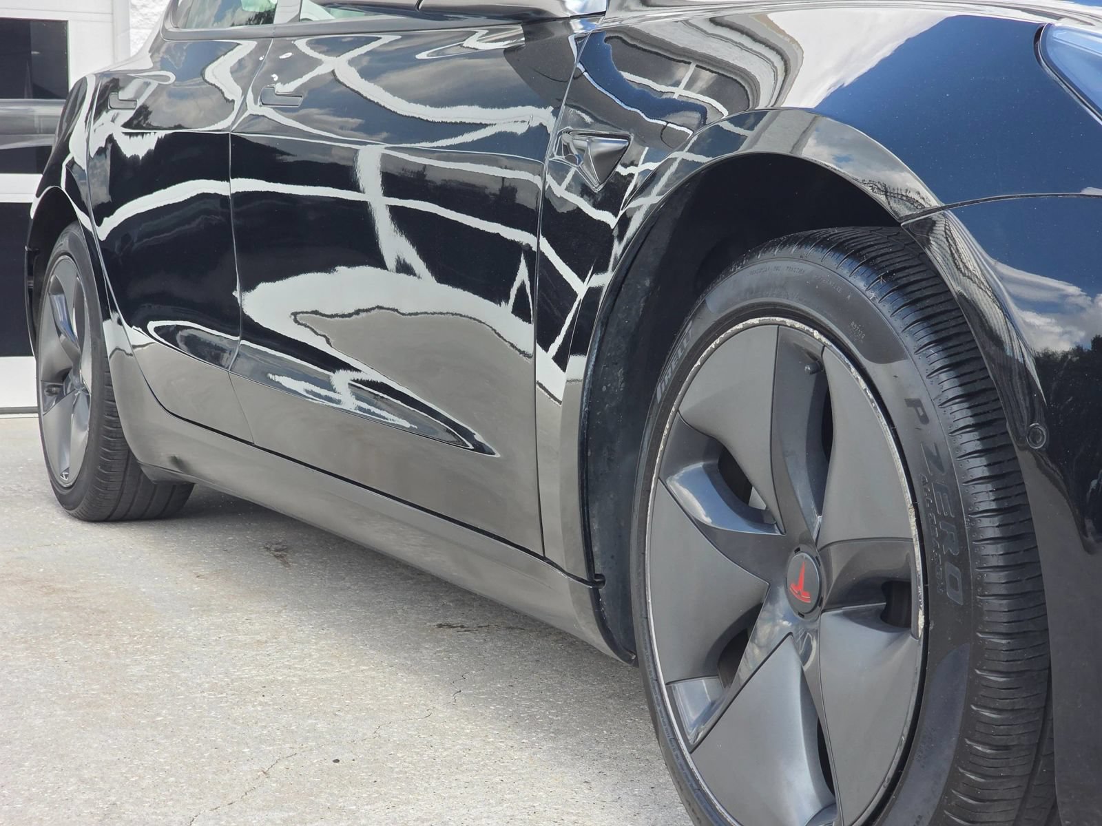 Used 2018 Tesla Model 3 Mid Range RWD image 36