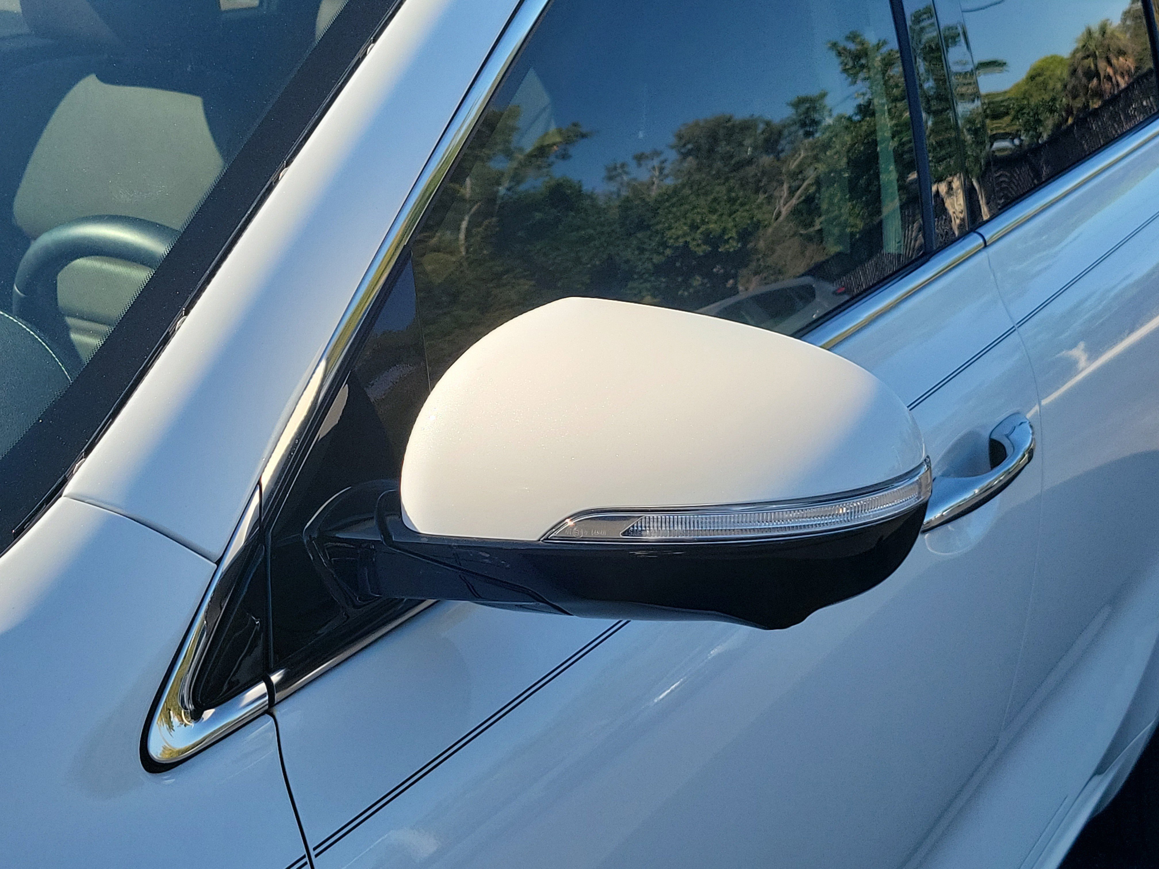 Used 2020 Kia Sorento SX image 10