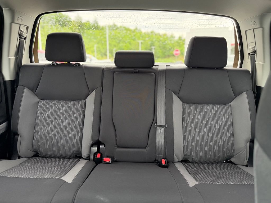 Used 2020 Toyota Tundra SR5 w/ SR5 Convenience Package AWD/4WD image 26