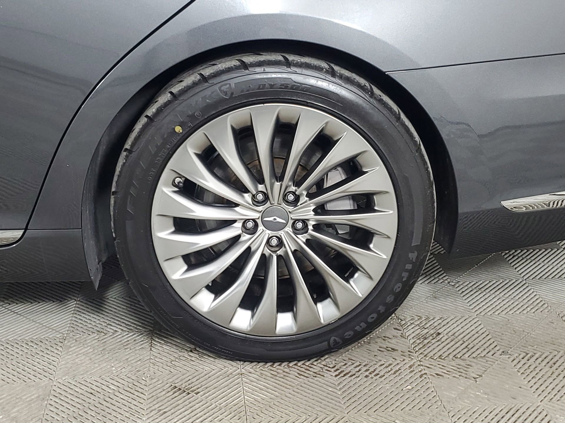 Used 2017 Genesis G90 3.3T Premium image 18
