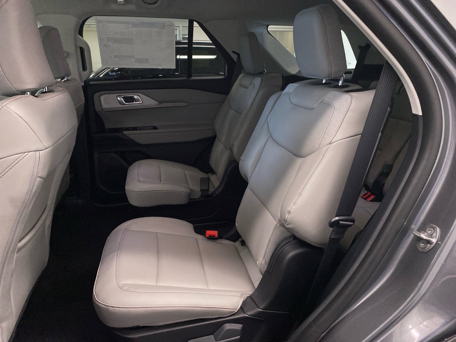 New 2026 Ford Explorer Active w/ Active Comfort Package AWD/4WD image 18