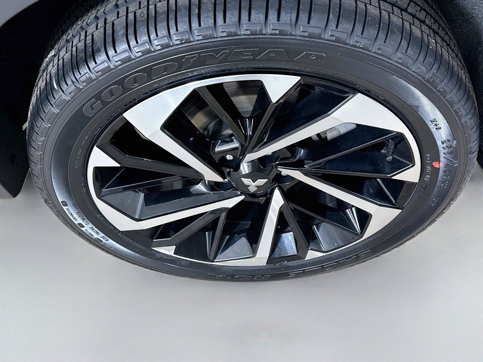 Used 2024 Mitsubishi Outlander SE Black Edition AWD/4WD image 31