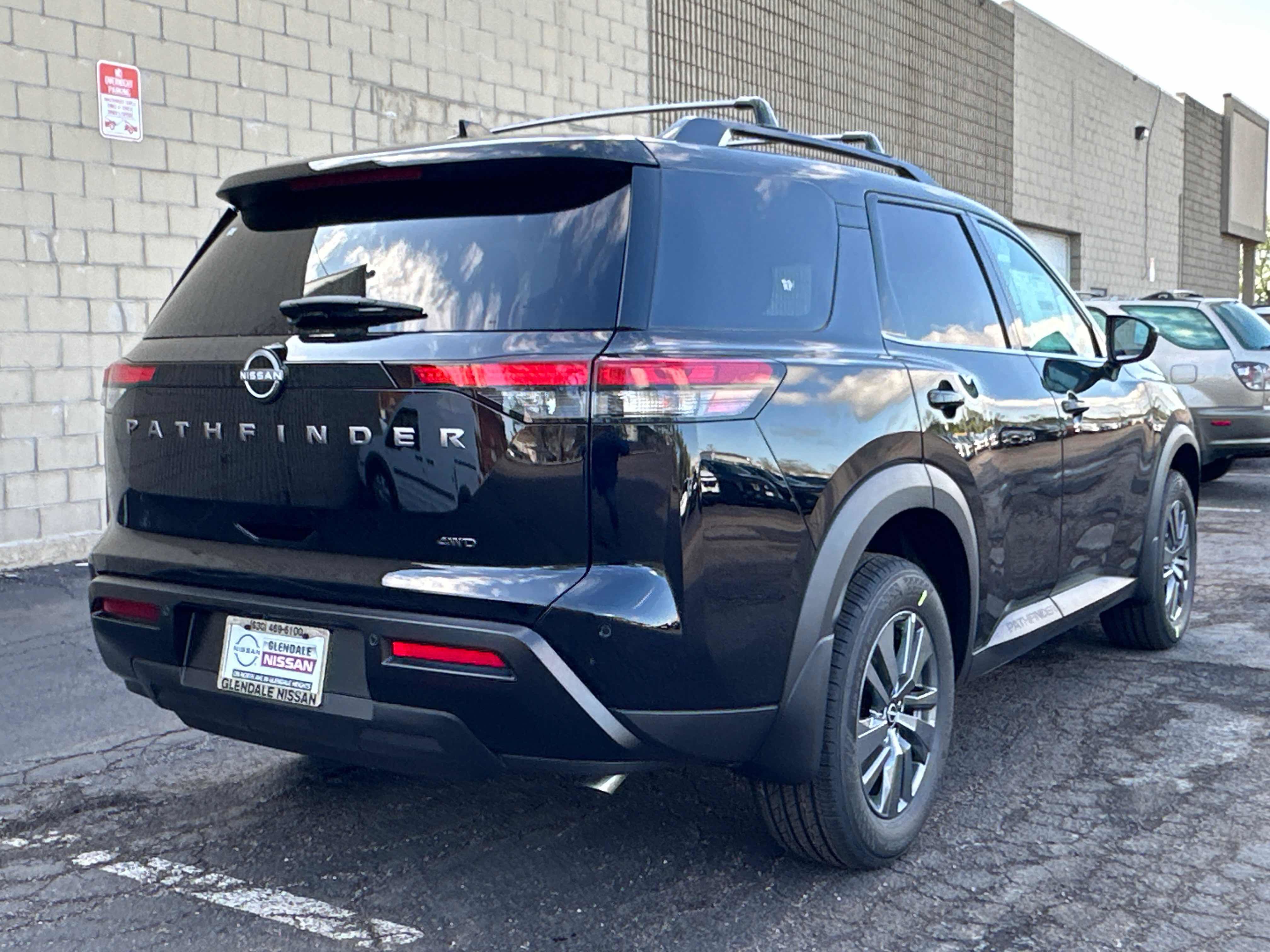 New 2026 Nissan Pathfinder SV AWD/4WD image 4