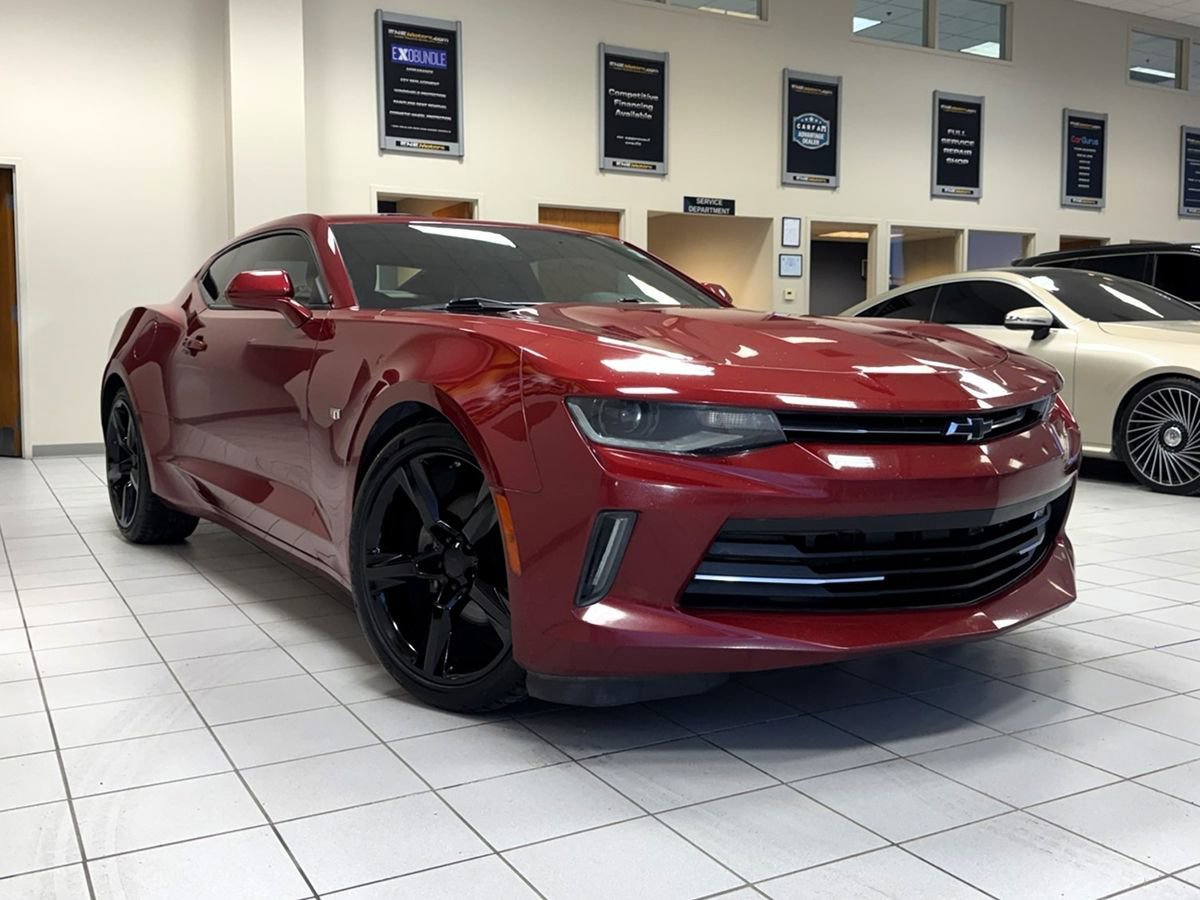 Used 2016 Chevrolet Camaro LT RWD image 10