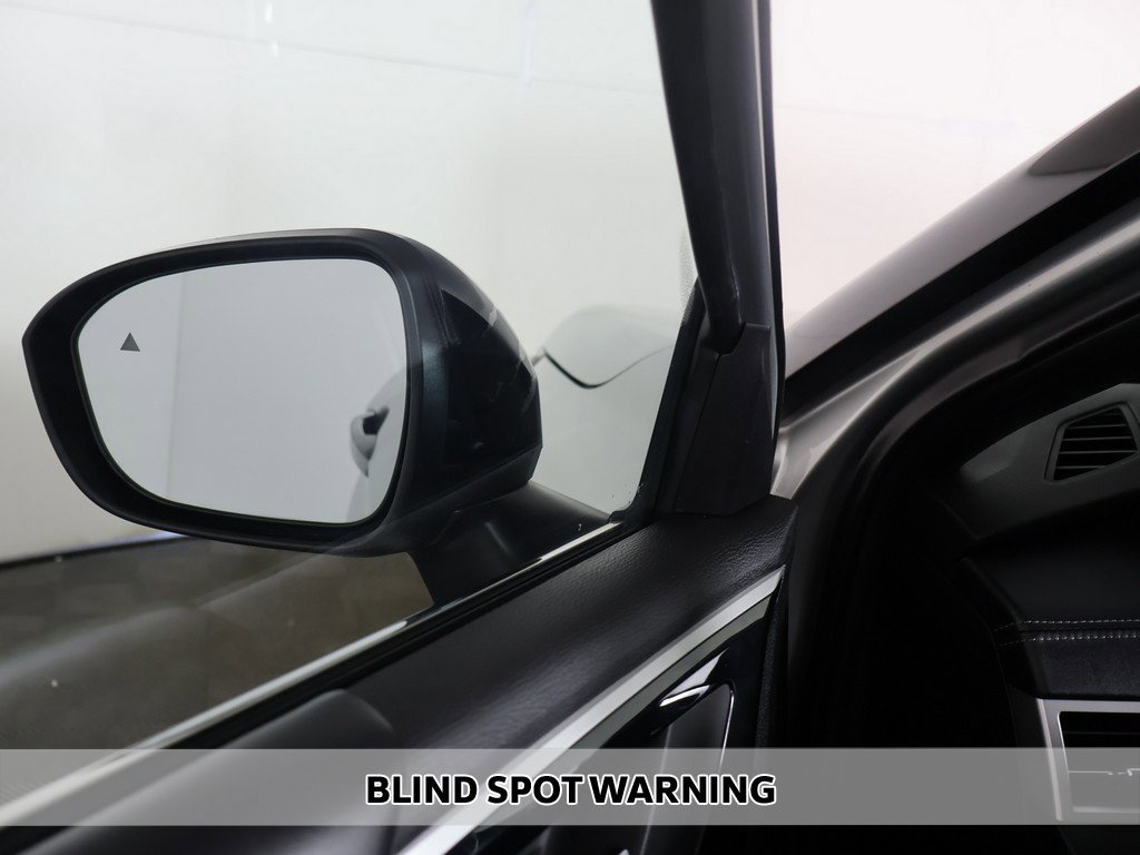 Used 2023 Mitsubishi Outlander SE image 6