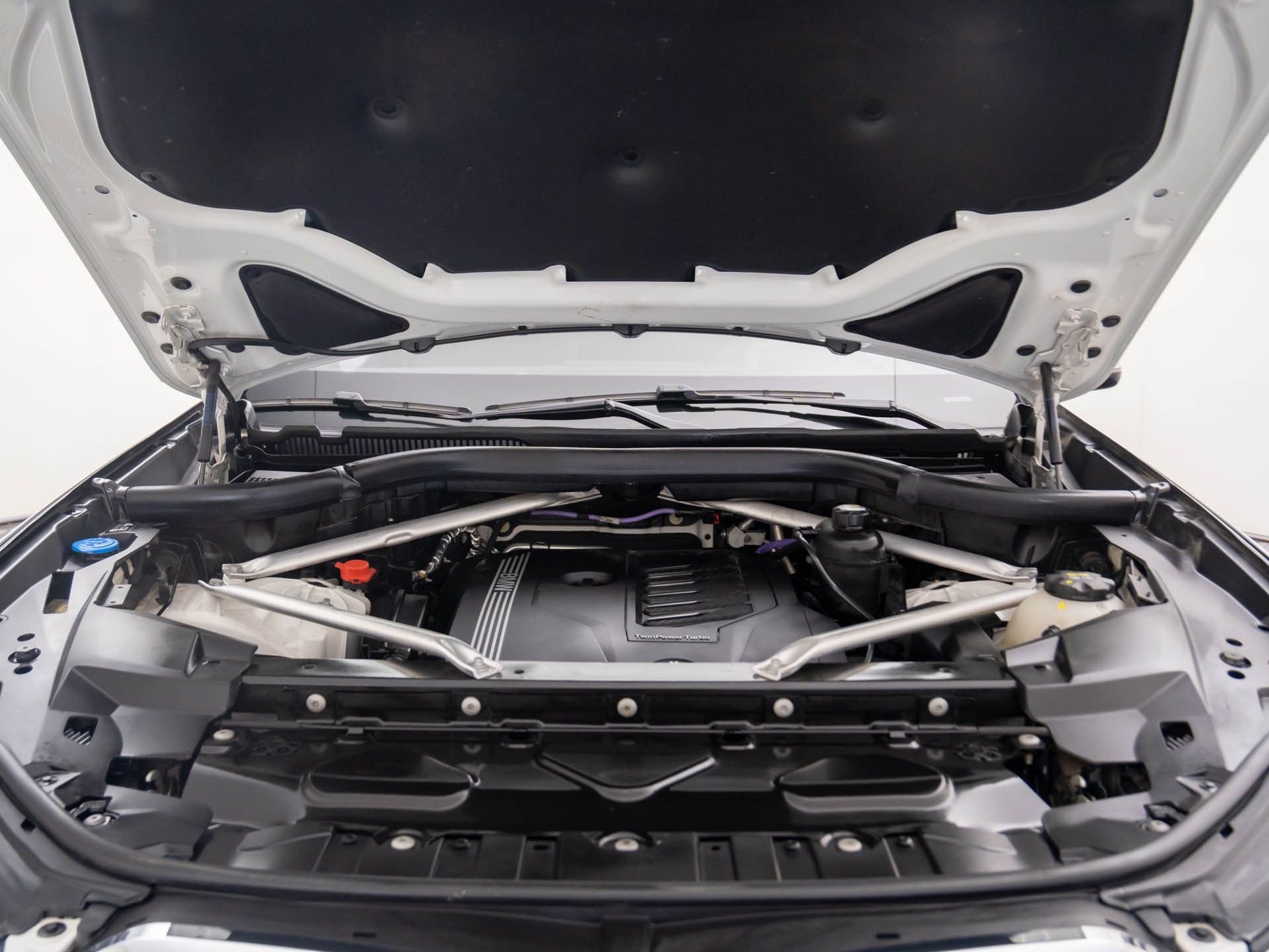 Used 2021 BMW X5 xDrive40i w/ Premium Package image 27