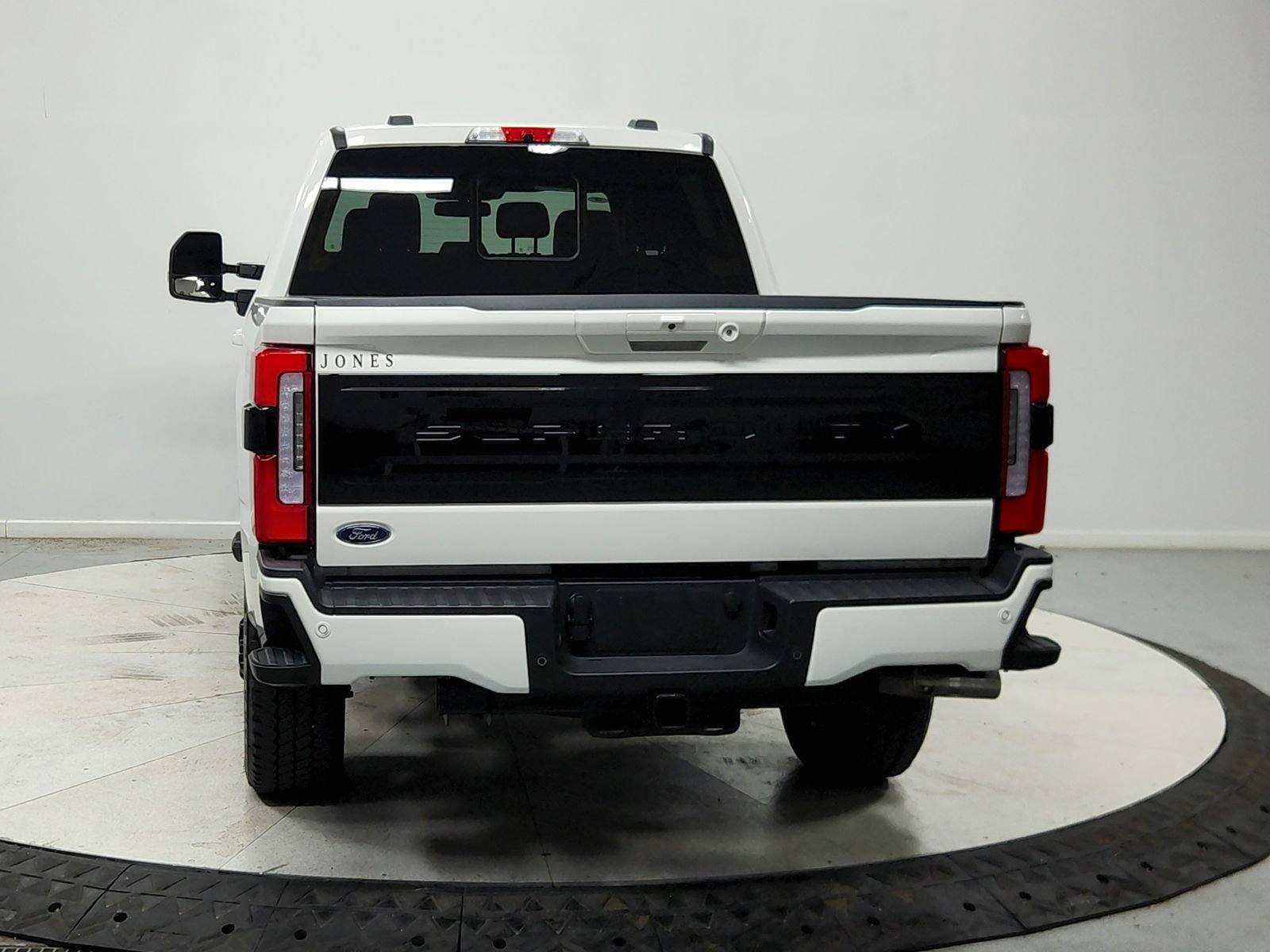 Used 2026 Ford F250 Platinum AWD/4WD image 7