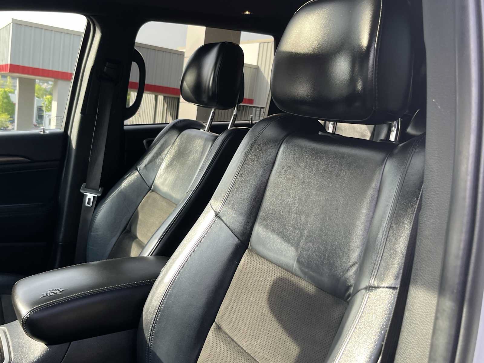 Used 2019 Jeep Grand Cherokee Altitude AWD/4WD image 17