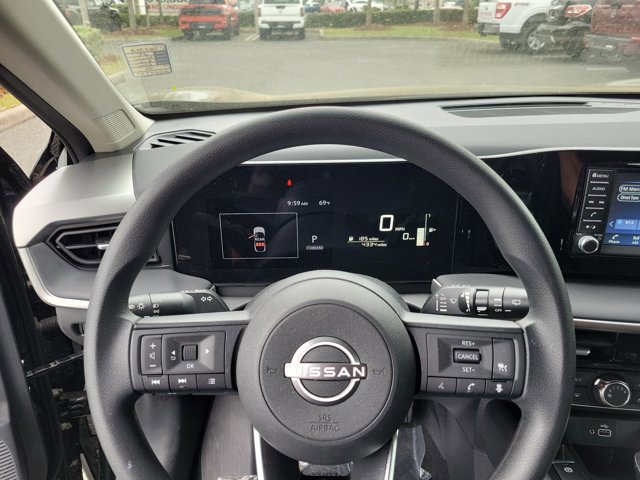 Used 2025 Nissan Kicks S image 23