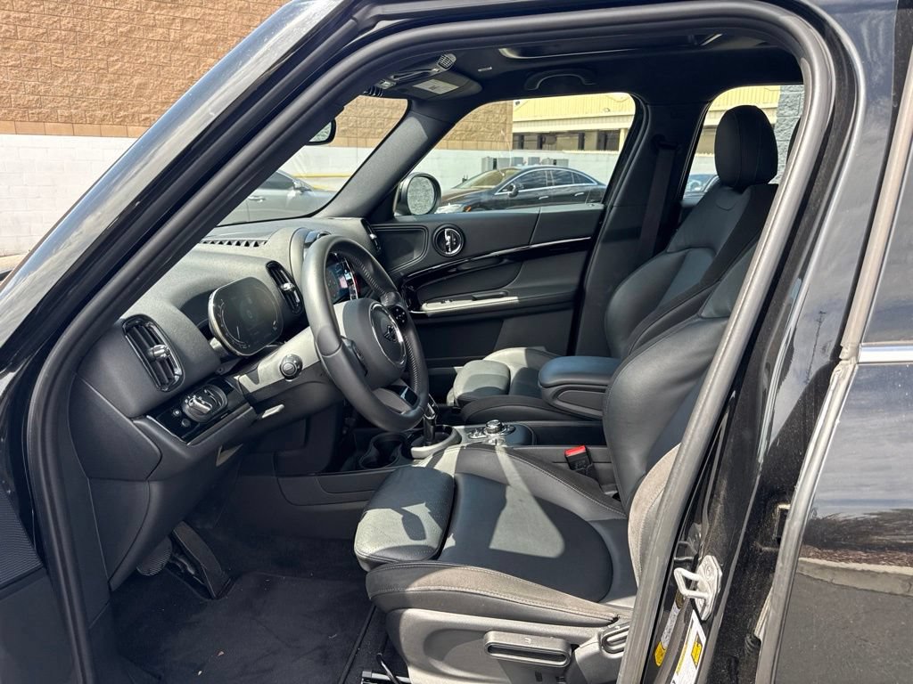 Used 2024 MINI Cooper Countryman S w/ Signature Upholstery Package FWD image 12