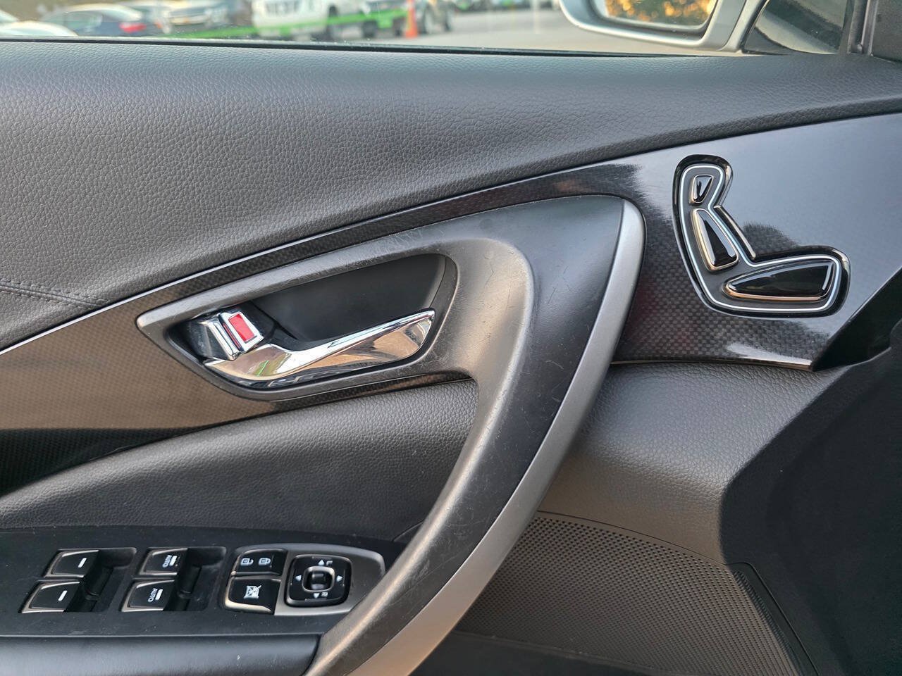 Used 2012 Hyundai Azera FWD image 14