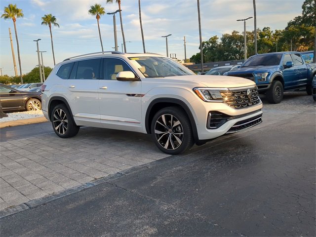 New 2026 Volkswagen Atlas SEL Premium R-Line image 2