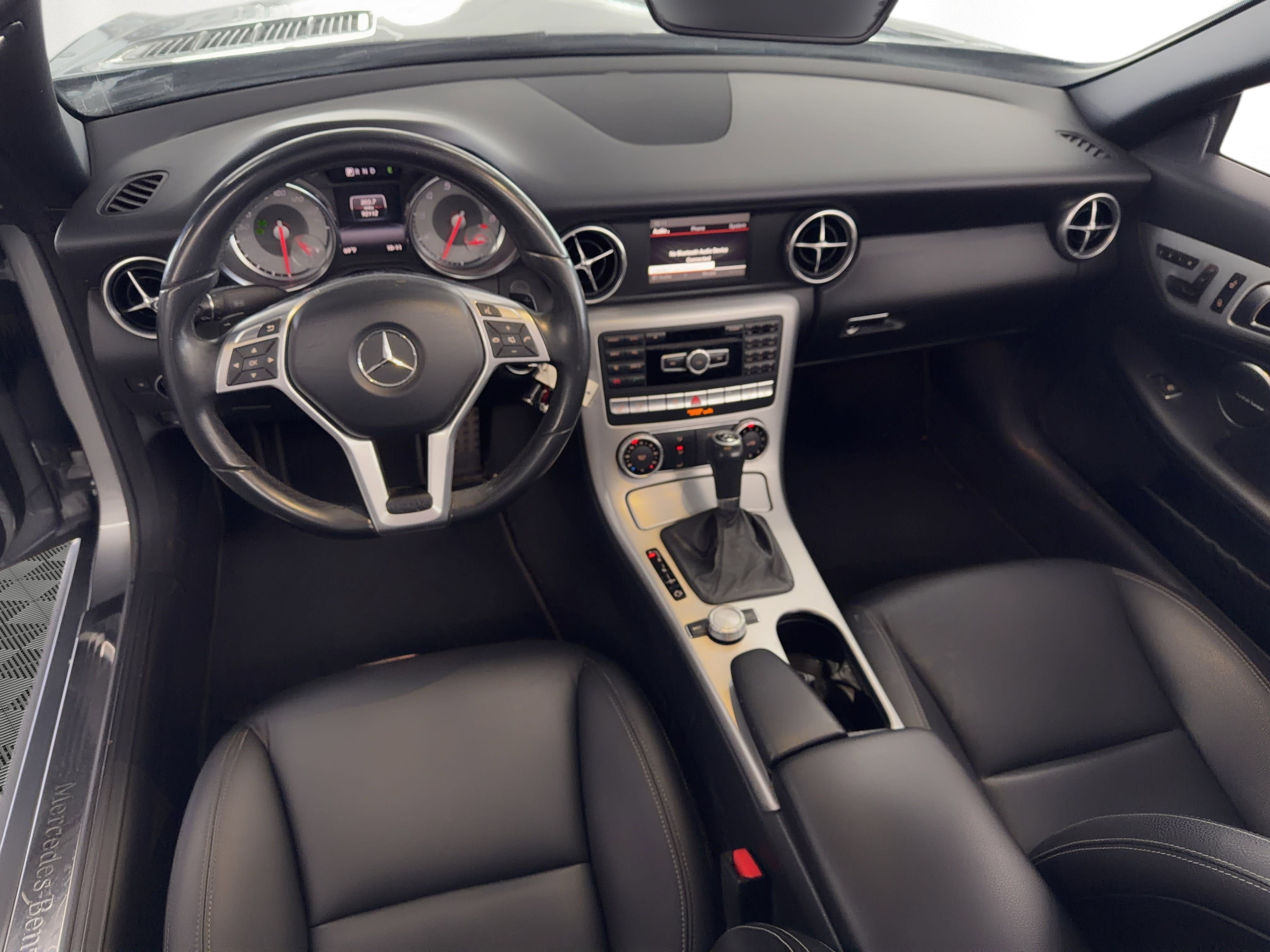 Used 2015 Mercedes-Benz SLK 250 image 18