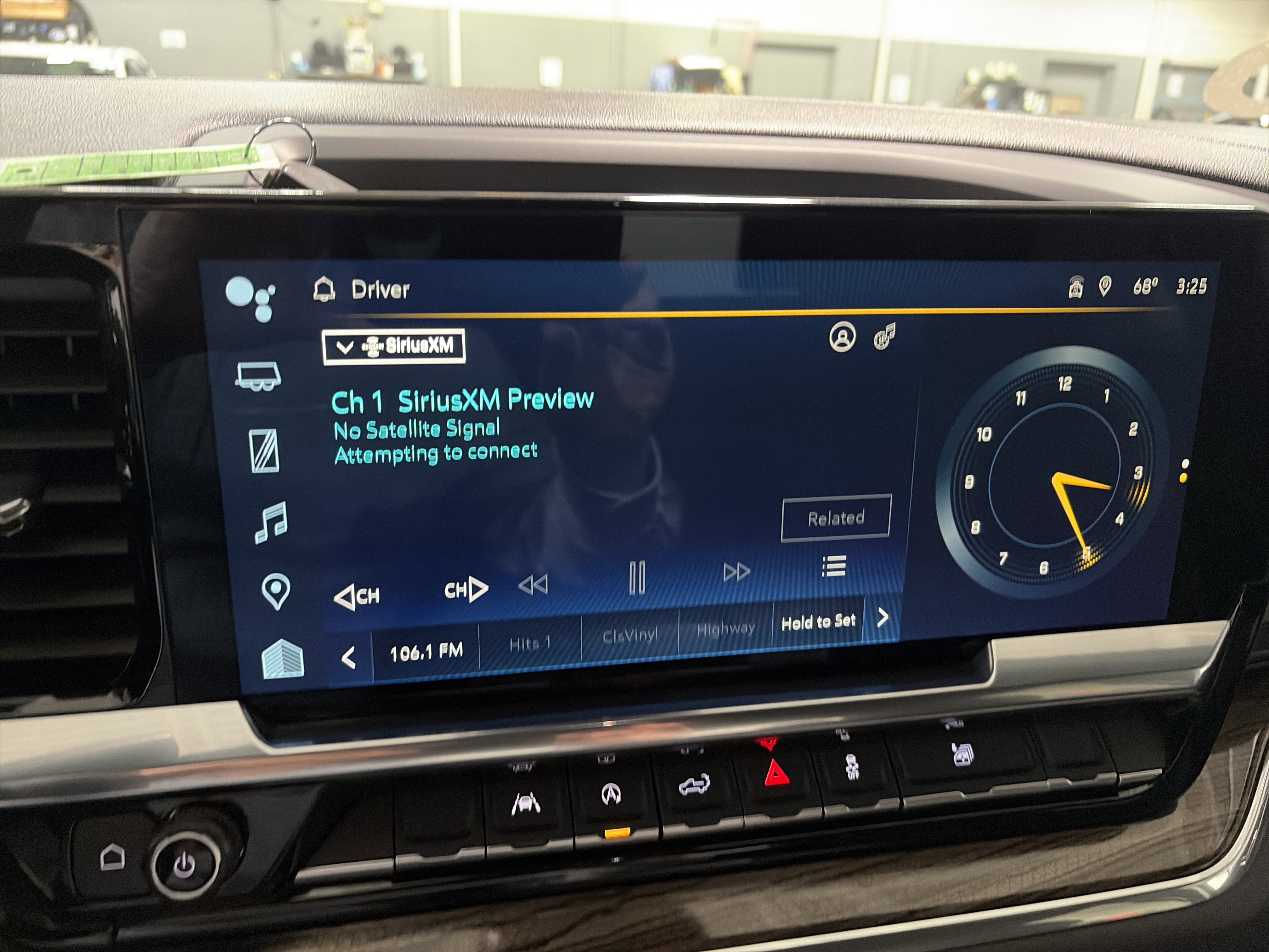 Used 2025 Chevrolet Silverado 1500 LT image 17