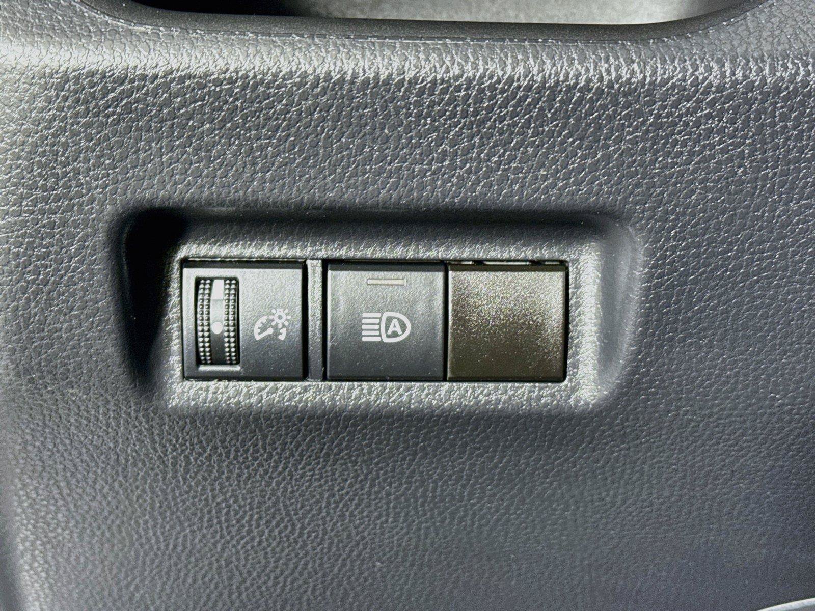 Used 2023 Toyota RAV4 LE FWD image 14