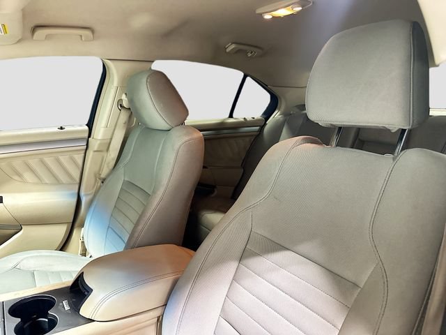 Used 2017 Ford Taurus SE FWD image 20