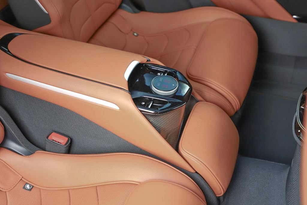 Certified 2025 Ferrari Purosangue image 40