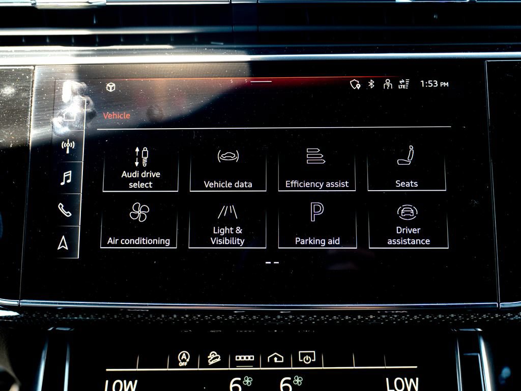 Used 2022 Audi SQ8 Premium Plus w/ Executive Package AWD/4WD image 24