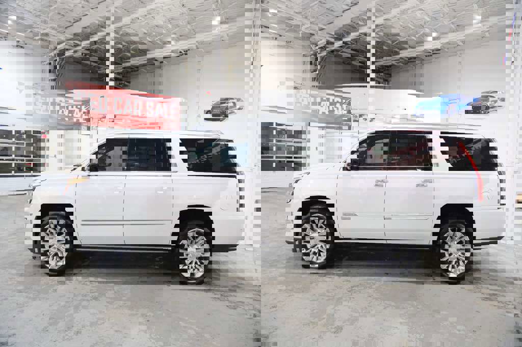 Used 2020 Cadillac Escalade ESV Platinum image 6