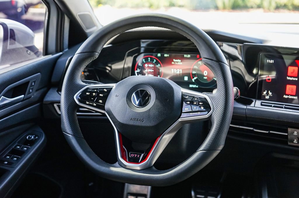 Used 2022 Volkswagen GTI SE image 16