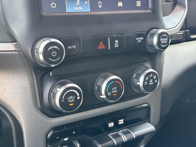 Used 2024 RAM 3500 Big Horn AWD/4WD image 21